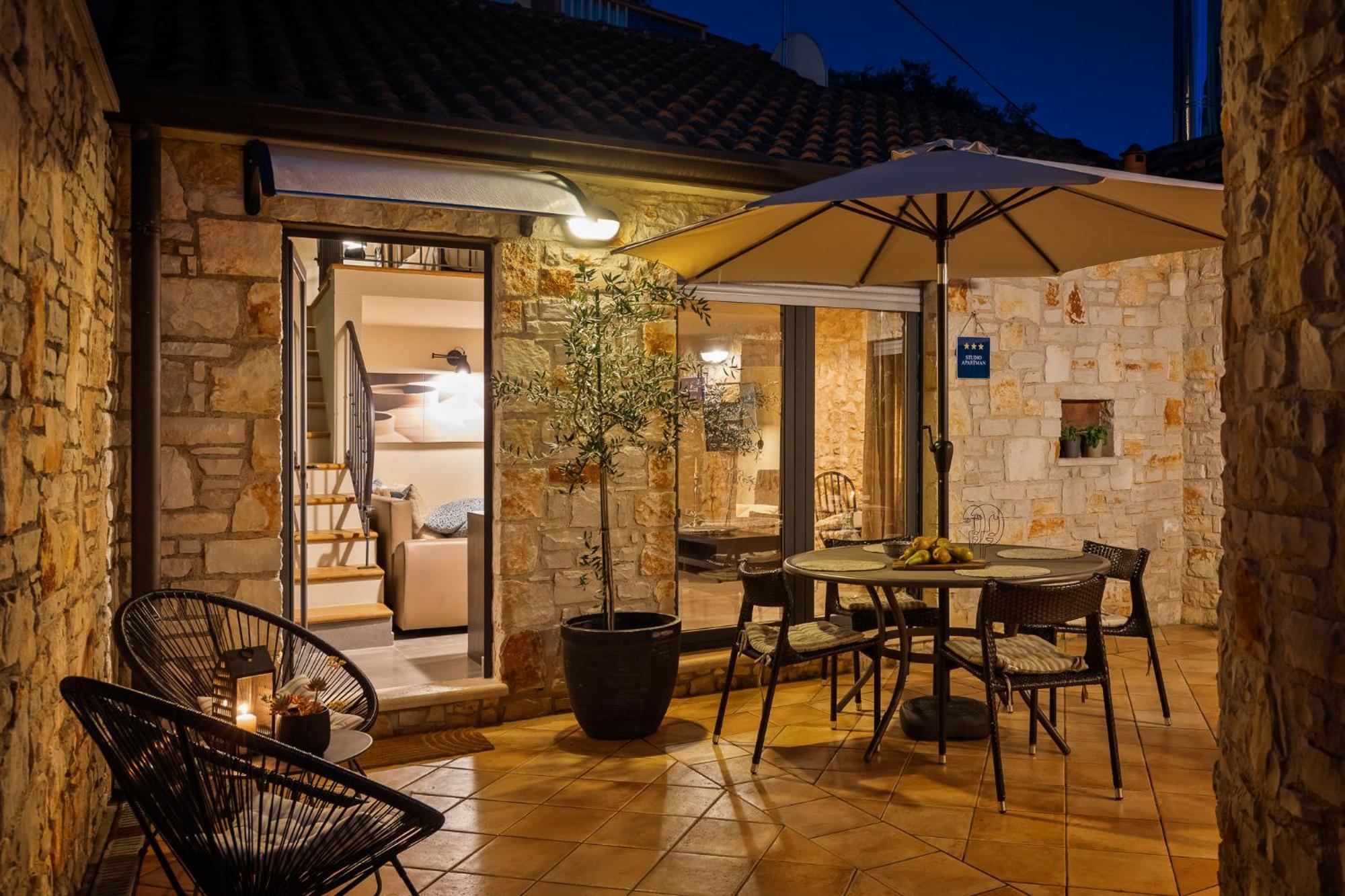 Grota Premium Apartment & Room Poreč Buitenkant foto
